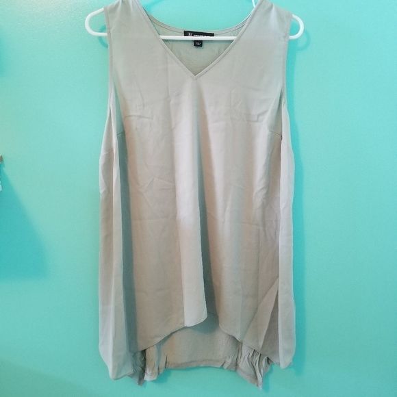 INC Handkerchief Hem Sleeveless V Neck Top - Picture 4 of 6